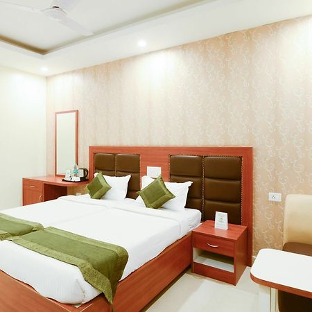 Treebo Trend Sekaran Omr Perungudi Hotel Chennai Exterior photo