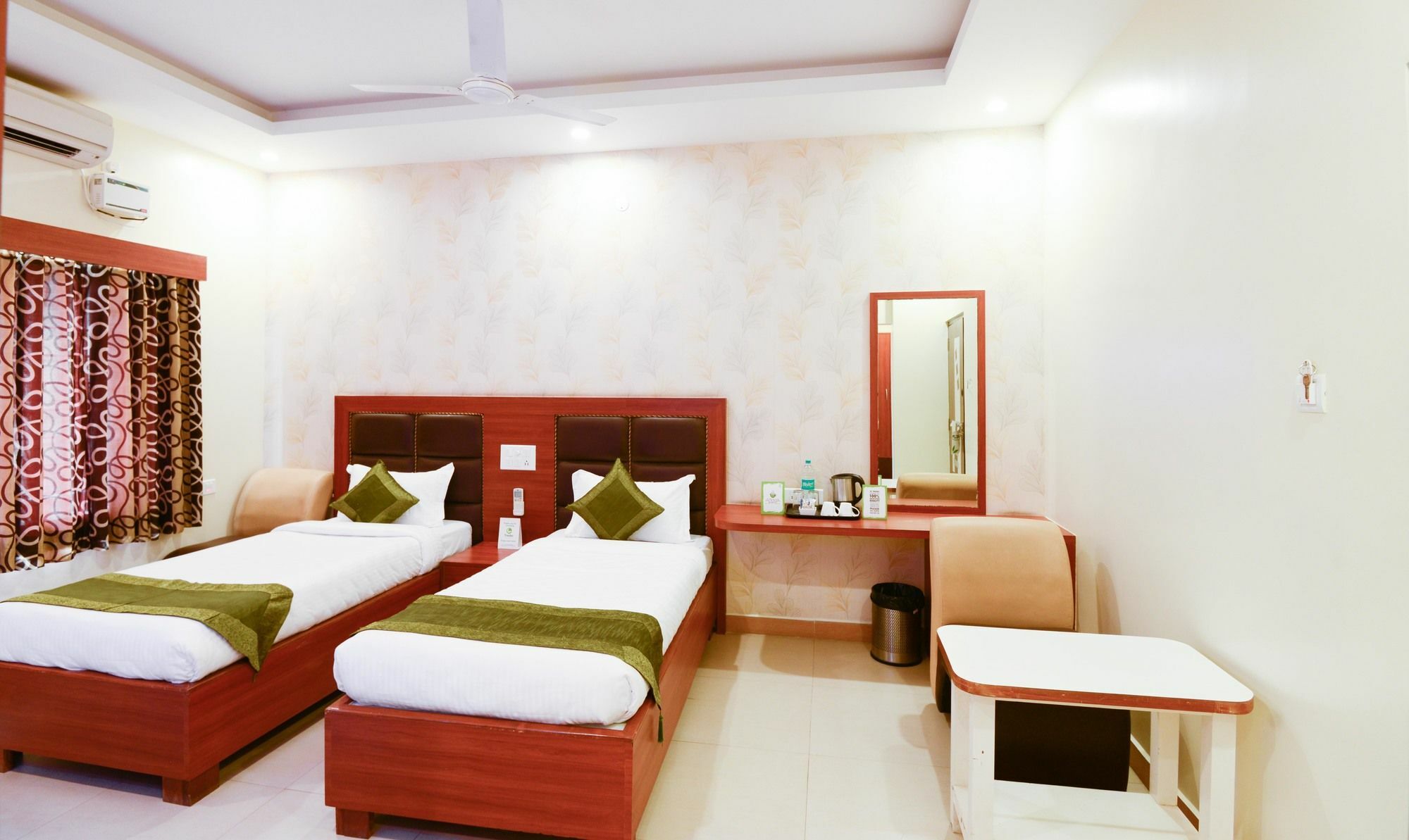 Treebo Trend Sekaran Omr Perungudi Hotel Chennai Exterior photo