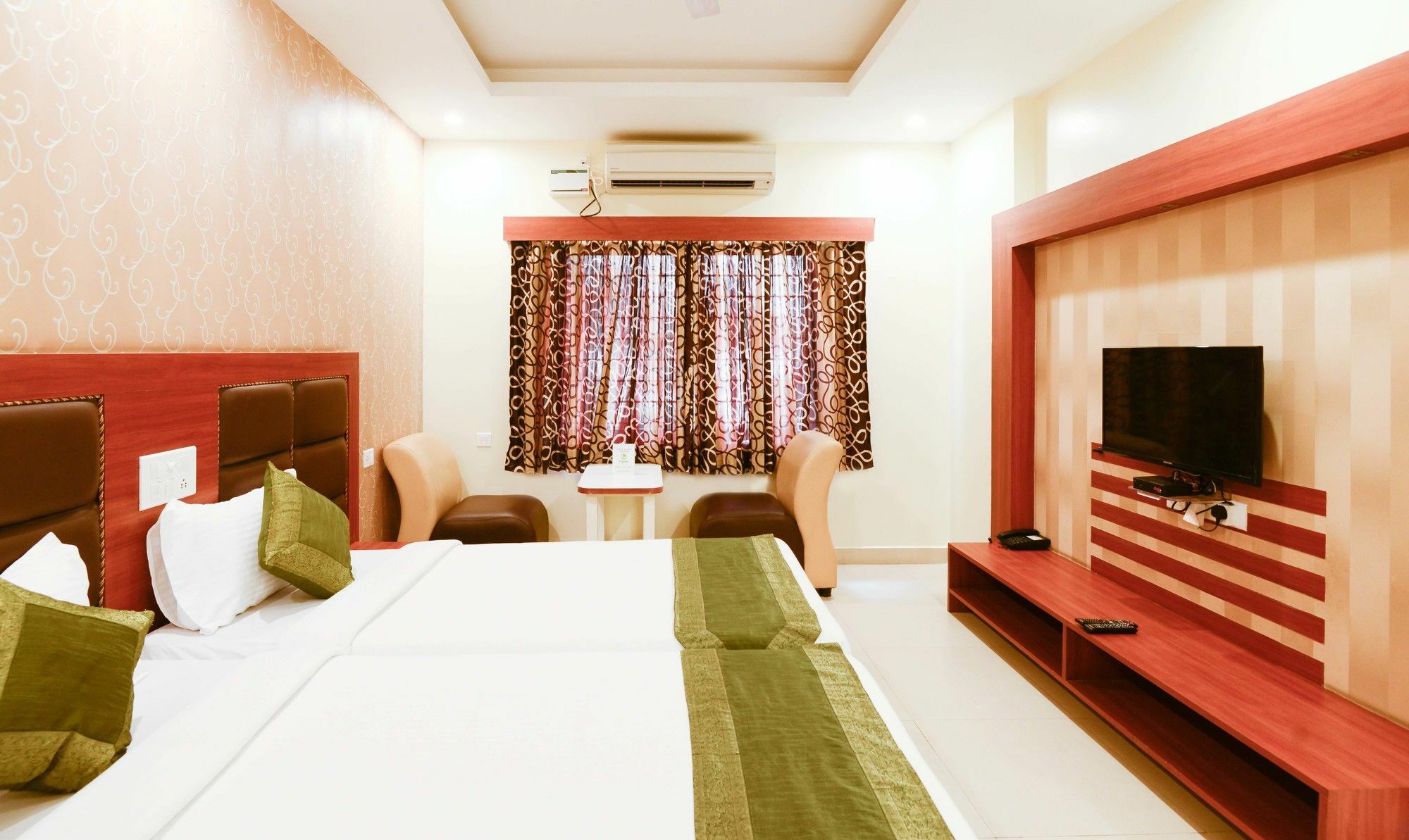 Treebo Trend Sekaran Omr Perungudi Hotel Chennai Exterior photo